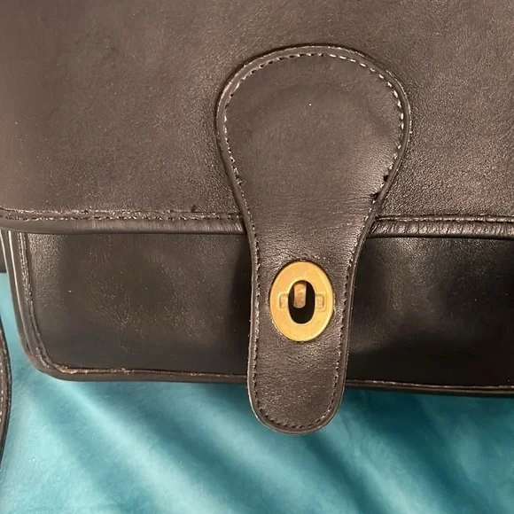 Coach 1992 Vintage Station Bag - Picture 10 of 13